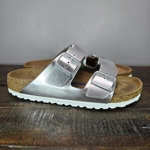 NEW Birkenstock Arizona Womens Size 7 Mens 5 EU 38 Narrow Sandal Metallic Silver